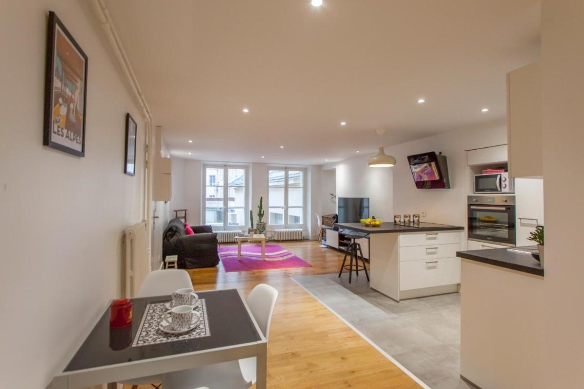 Apartment Faites Sauter La Banque Grenoble